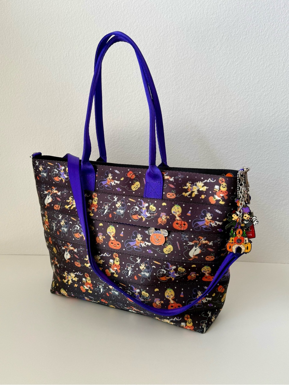 Harvey’s Disney Mickey & Friends Halloween Medium Streamline Tote